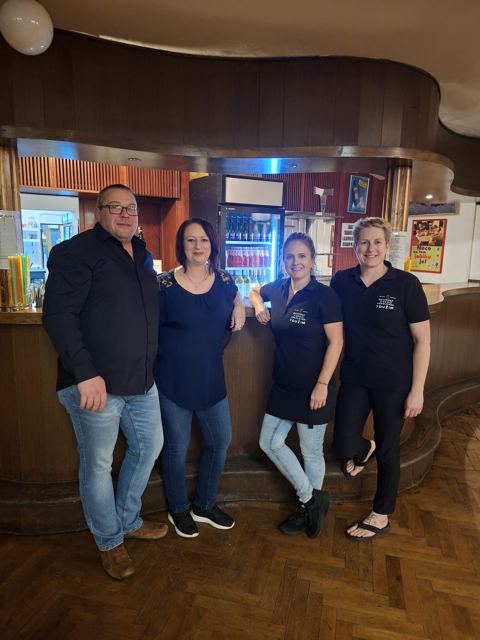 Tým u baru