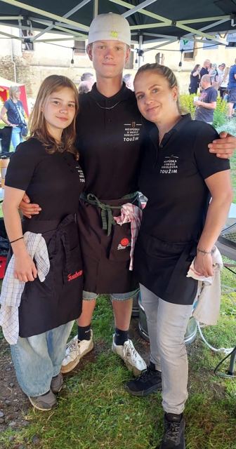Naše obsluha na venkovní akci